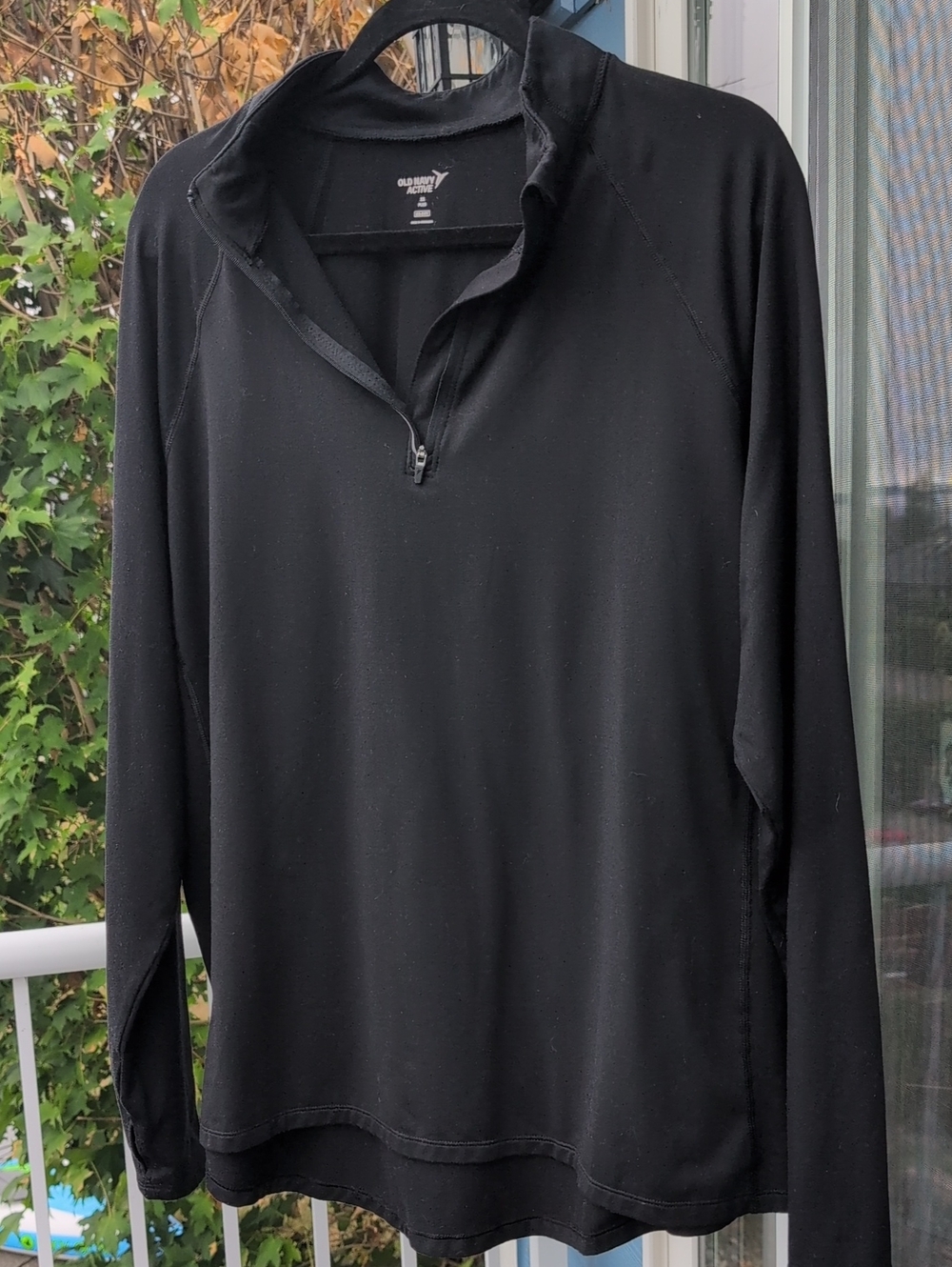 Old Navy Women's  Black Half-Zip Pullover Activewear  2x